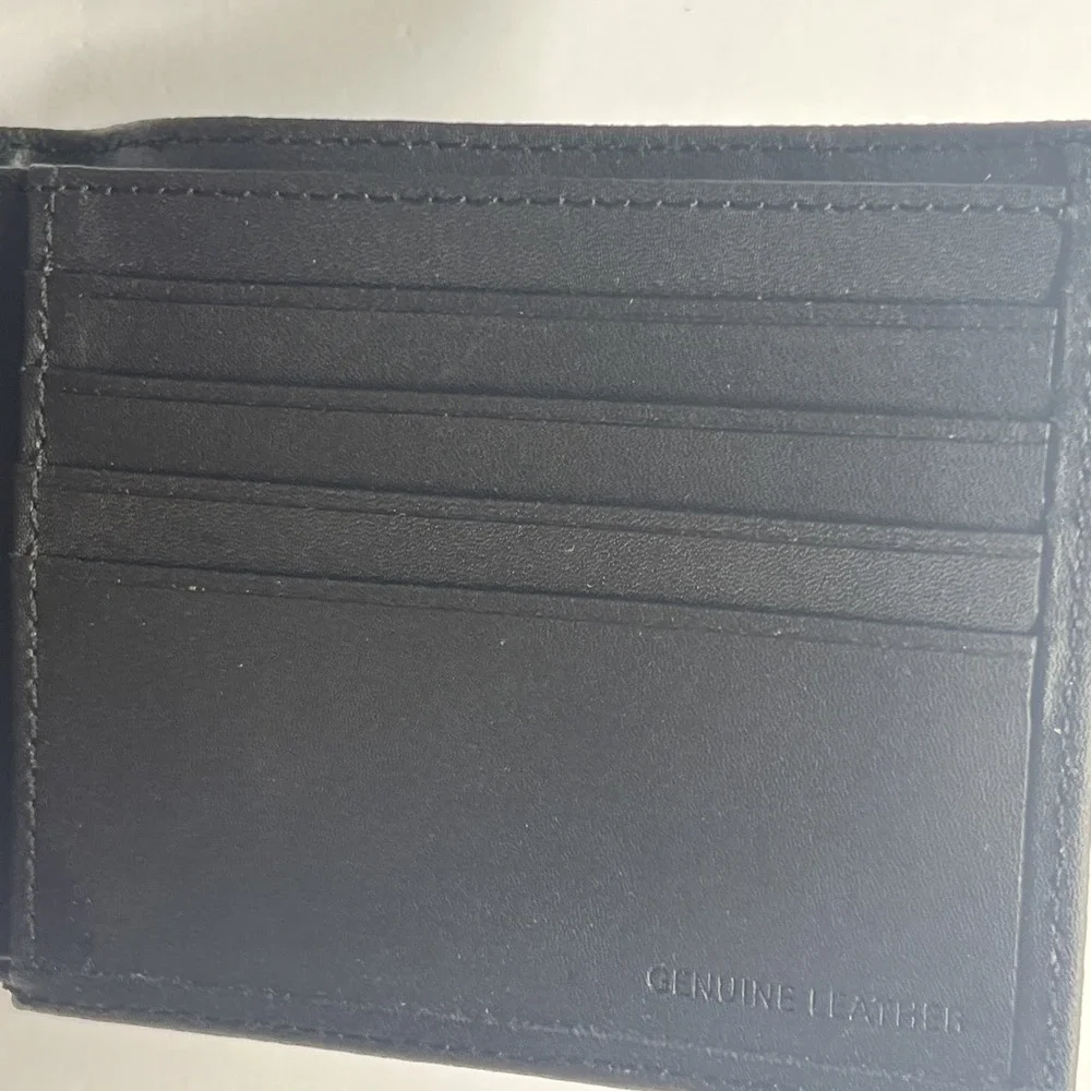 NFL Chicago Bears Leather Bi-Fold Wallet Embroidered Logo New w/ Tin Gift Box